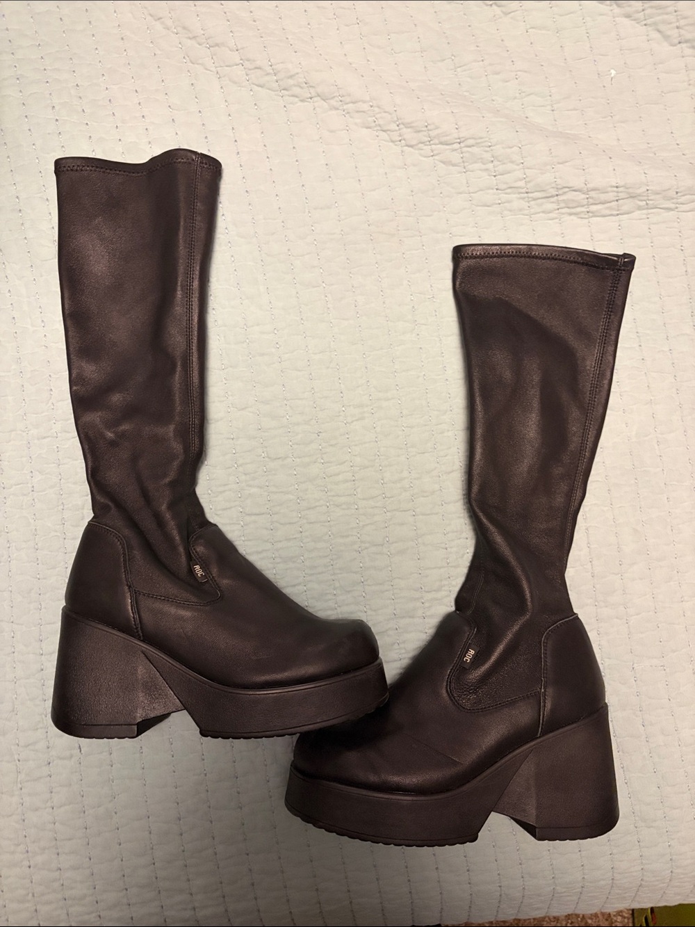 Platform Knee-High Boots in Dark Brown – Chunky Heel Women's Boots